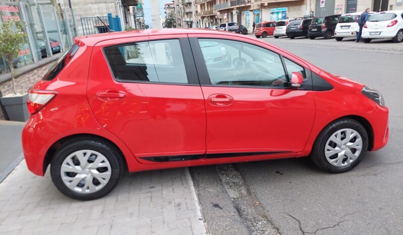 
								Toyota Yaris 1.4 D-4D 90 CV 5 porte Lounge full									