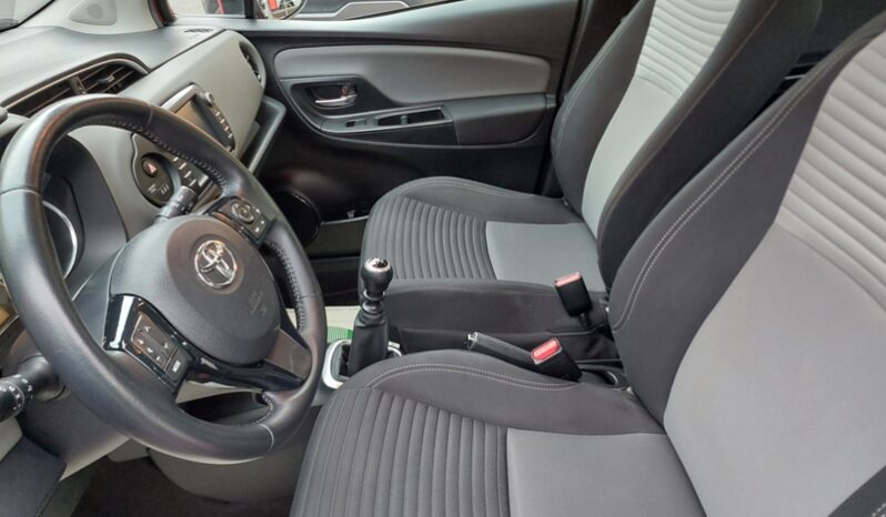 
								Toyota Yaris 1.4 D-4D 90 CV 5 porte Lounge full									