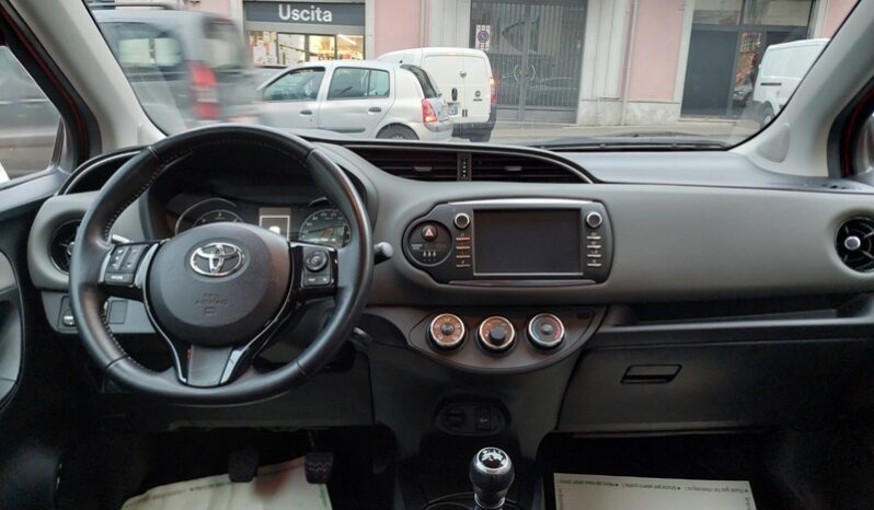 
								Toyota Yaris 1.4 D-4D 90 CV 5 porte Lounge full									