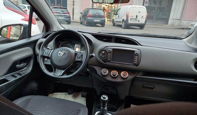 
								Toyota Yaris 1.4 D-4D 90 CV 5 porte Lounge full									