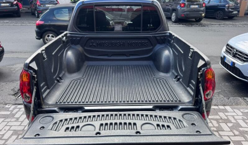 
								Mitsubishi L200 2.5 DI-D/136CV Double Cab Invite full									