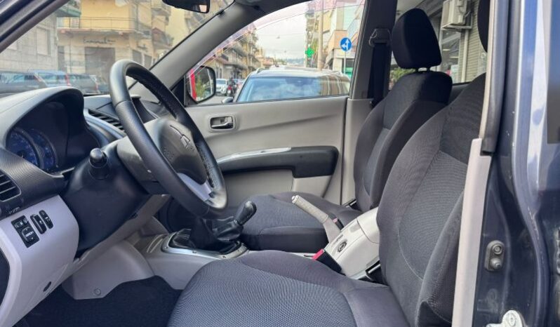 
								Mitsubishi L200 2.5 DI-D/136CV Double Cab Invite full									