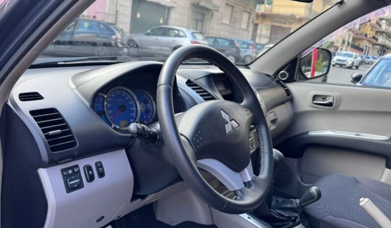 
								Mitsubishi L200 2.5 DI-D/136CV Double Cab Invite full									