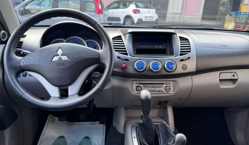 
								Mitsubishi L200 2.5 DI-D/136CV Double Cab Invite full									
