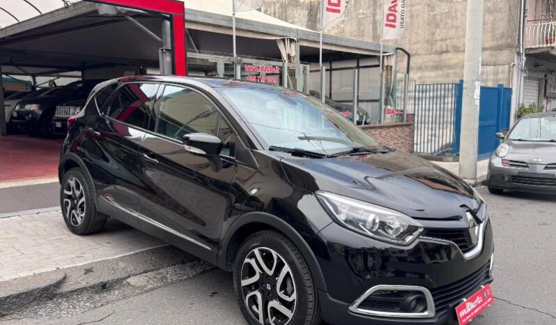 
								Renault Captur 1.2 TCe 120 CV EDC Energy R-Link full									