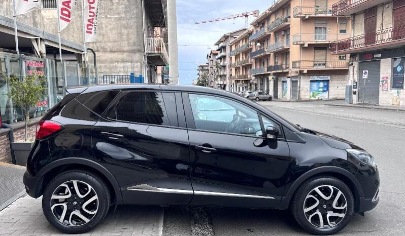 
								Renault Captur 1.2 TCe 120 CV EDC Energy R-Link full									