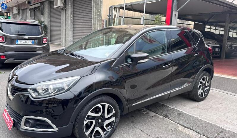 
								Renault Captur 1.2 TCe 120 CV EDC Energy R-Link full									
