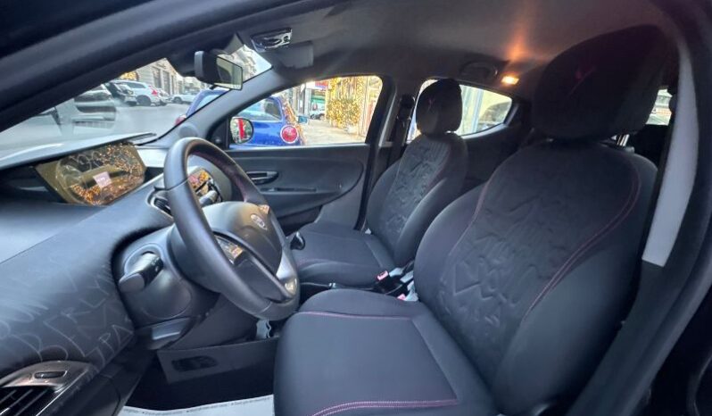 
								Lancia Ypsilon 1.3 MJT 16V 95 CV 5 porte S&S Gold full									