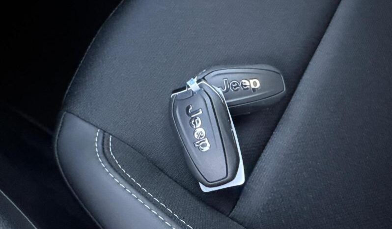 
								Jeep Avenger 1.2 Turbo 100 CV Summit full									