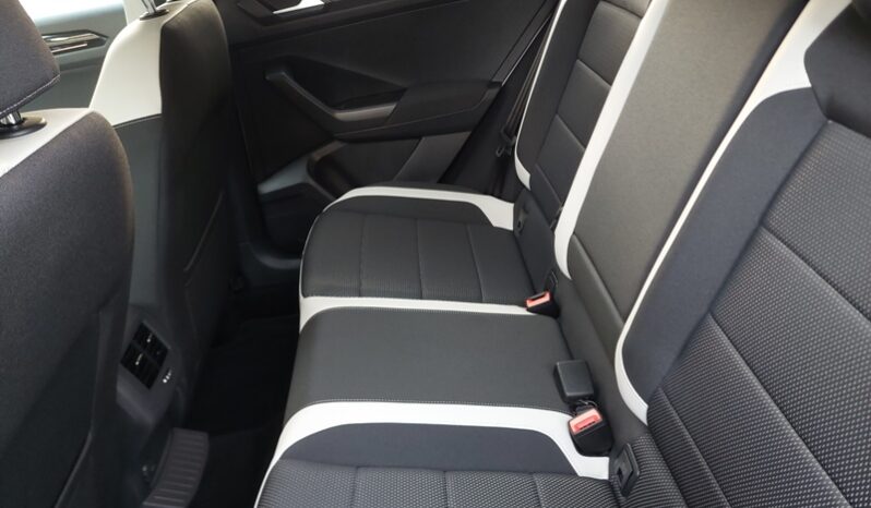 
								Volkswagen T-Roc 1.6 TDI 116 CV SCR Advanced BlueMotion Technology full									