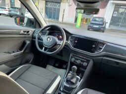 
										Volkswagen T-Roc 1.6 TDI 116 CV SCR Advanced BlueMotion Technology full									