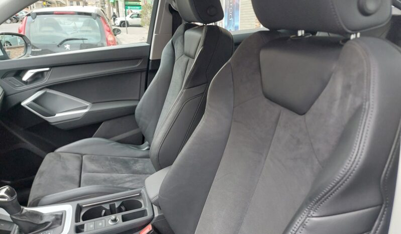 
								Audi Q3 SPB 35 TDI S tronic S line edition full									