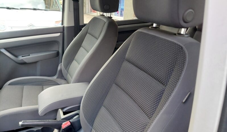 
								Volkswagen Touran Business 1.6 TDI DSG Comfortline full									