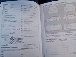 
										Volkswagen Touran Business 1.6 TDI DSG Comfortline full									