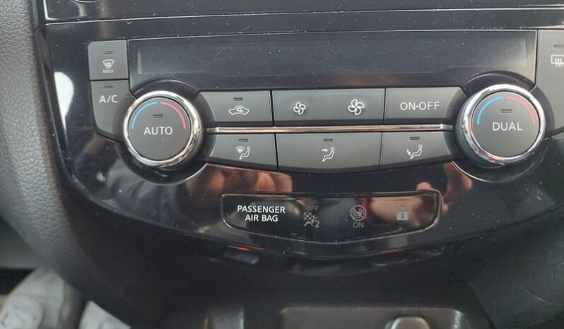 
								Nissan Qashqai 1.5 dCi 110 CV N-Connecta full									