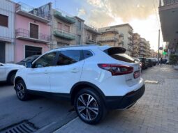 
										Nissan Qashqai 1.5 dCi 110 CV N-Connecta full									