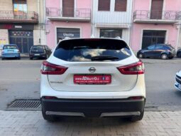 
										Nissan Qashqai 1.5 dCi 110 CV N-Connecta full									