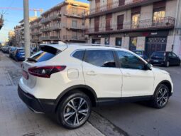
										Nissan Qashqai 1.5 dCi 110 CV N-Connecta full									