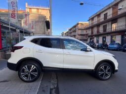 
										Nissan Qashqai 1.5 dCi 110 CV N-Connecta full									