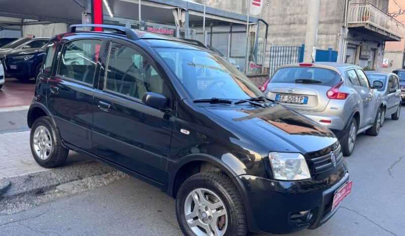 
								Fiat Panda 1.3 MJT 69 CV 16V 4×4 Glam full									