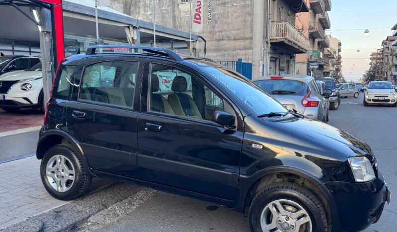 
								Fiat Panda 1.3 MJT 69 CV 16V 4×4 Glam full									