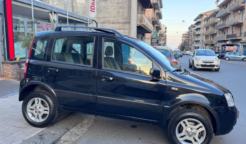 
								Fiat Panda 1.3 MJT 69 CV 16V 4×4 Glam full									