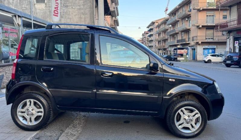 
								Fiat Panda 1.3 MJT 69 CV 16V 4×4 Glam full									