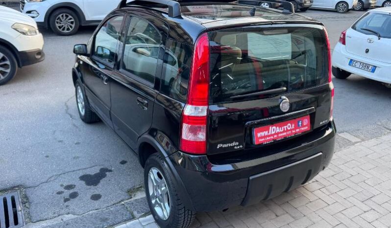 
								Fiat Panda 1.3 MJT 69 CV 16V 4×4 Glam full									