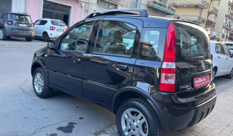 
								Fiat Panda 1.3 MJT 69 CV 16V 4×4 Glam full									