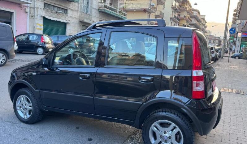 
								Fiat Panda 1.3 MJT 69 CV 16V 4×4 Glam full									