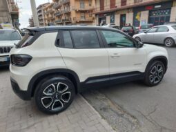 
										Jeep Avenger 1.2 Turbo 100 CV Summit full									