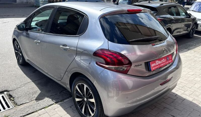 
								Peugeot 208 1.5 BlueHDi 100 CV Stop&Start 5 porte Allure full									