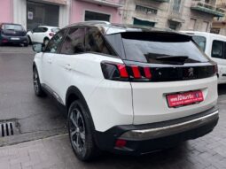 
										Peugeot 3008 1.5 BlueHDi 130 S&S Allure full									