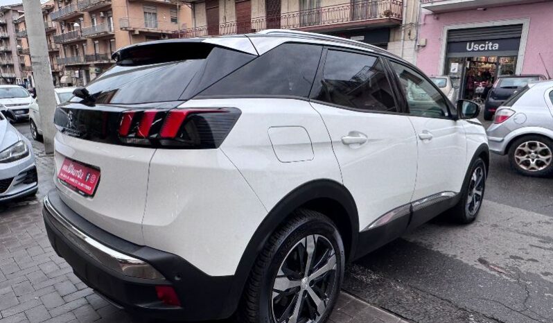 
								Peugeot 3008 1.5 BlueHDi 130 S&S Allure full									