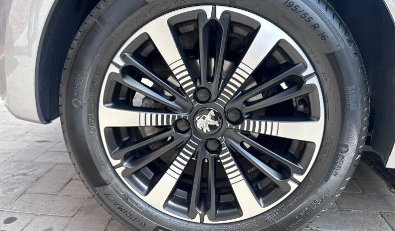 
								Peugeot 208 1.5 BlueHDi 100 CV Stop&Start 5 porte Allure full									