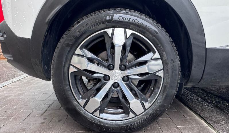 
								Peugeot 3008 1.5 BlueHDi 130 S&S Allure full									