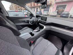 
										Peugeot 3008 1.5 BlueHDi 130 S&S Allure full									