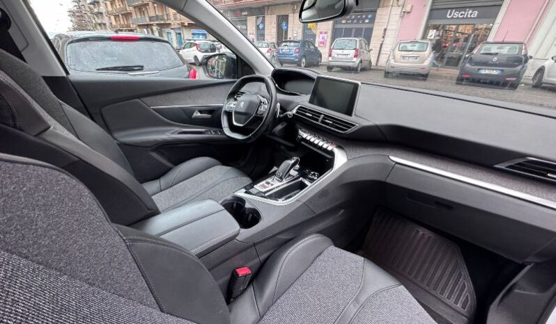 
								Peugeot 3008 1.5 BlueHDi 130 S&S Allure full									