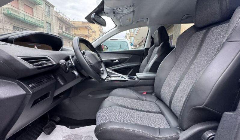 
								Peugeot 3008 1.5 BlueHDi 130 S&S Allure full									