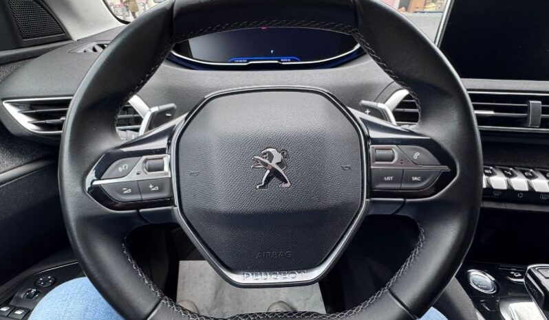 
								Peugeot 3008 1.5 BlueHDi 130 S&S Allure full									