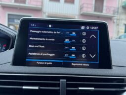 
										Peugeot 3008 1.5 BlueHDi 130 S&S Allure full									