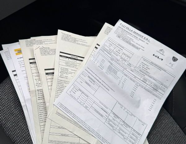 
								Peugeot 3008 1.5 BlueHDi 130 S&S Allure full									