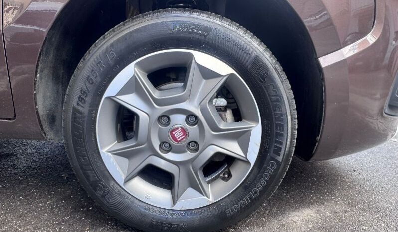 
								Fiat Qubo 1.3 MJT 80 CV Start&Stop Trekking full									