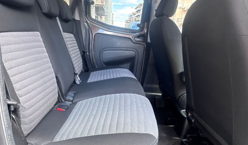 
								Fiat Qubo 1.3 MJT 80 CV Start&Stop Trekking full									