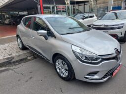 
										Renault Clio 1.5 dCi 8V 75 CV Start&Stop 5 porte Energy Duel2 full									