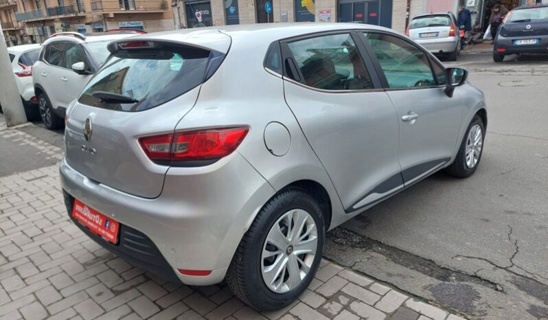 
								Renault Clio 1.5 dCi 8V 75 CV Start&Stop 5 porte Energy Duel2 full									