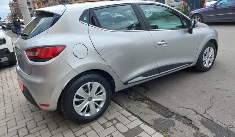
								Renault Clio 1.5 dCi 8V 75 CV Start&Stop 5 porte Energy Duel2 full									