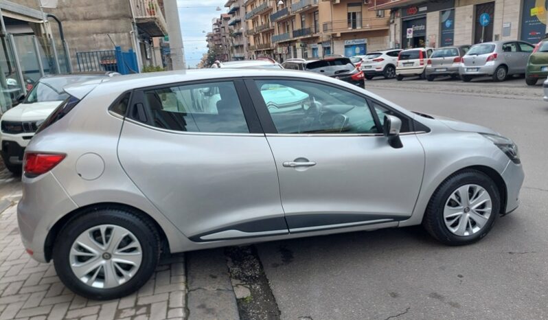 
								Renault Clio 1.5 dCi 8V 75 CV Start&Stop 5 porte Energy Duel2 full									