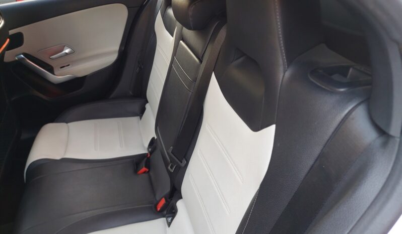 
								Mercedes-benz A 180 d Automatic 1.5 diesel 116 CV Premium full									