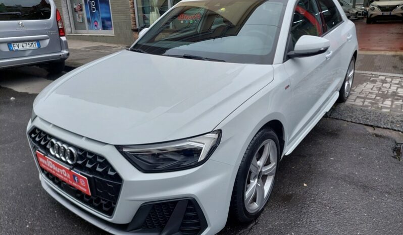 
								Audi A1 SPB 30 1.0 TFSI 116 CV S tronic line edition full									